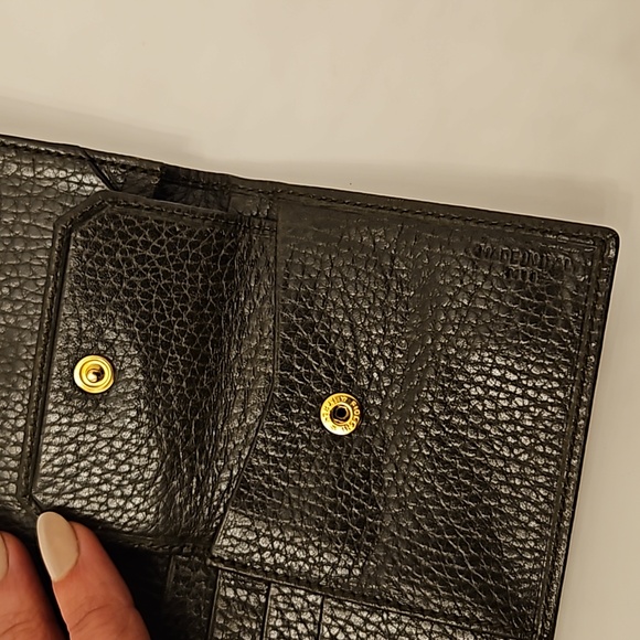 Celine Ultra Thin Pebbles Leather Wallet in Dark Green, Clean EUC - Picture 7 of 13